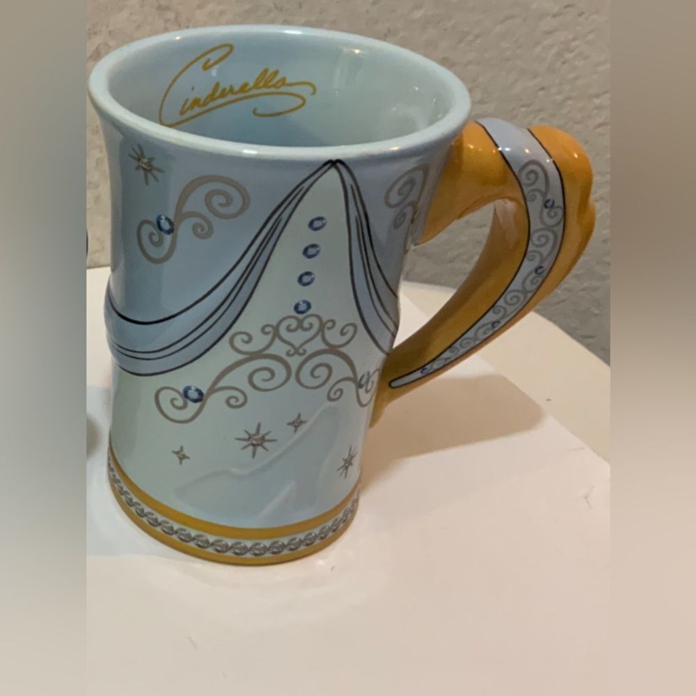 Diney Parks Cinderella 3-D Mug  Blue & Gold Ceramic Coffee Mug